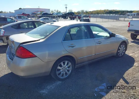 2007 Honda Accord 3.0 Ex z USA, uszkodzony, nr VIN 1HGCM665X7A004294